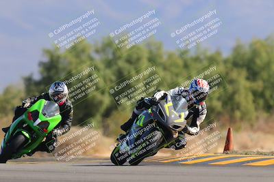 media/Nov-06-2022-SoCal Trackdays (Sun) [[208d2ccc26]]/Turn 7 Set 1 (1050am)/